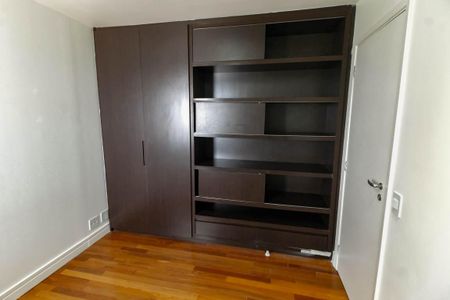 Apartamento para alugar com 145m², 4 quartos e 3 vagas Apartamento para alugar com 145m², 4 quartos e 3 vagasQuarto 1 - Armários