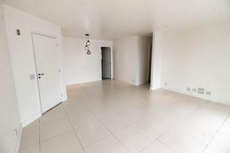 Apartamento para alugar com 145m², 4 quartos e 3 vagas Apartamento para alugar com 145m², 4 quartos e 3 vagasSala