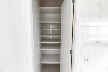 Apartamento para alugar com 145m², 4 quartos e 3 vagas Apartamento para alugar com 145m², 4 quartos e 3 vagasQuarto de Serviço