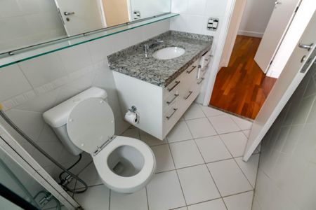 Apartamento para alugar com 145m², 4 quartos e 3 vagas Apartamento para alugar com 145m², 4 quartos e 3 vagasBanheiro do Quarto 4