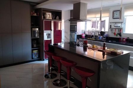 Casa à venda com 214m², 4 quartos e 3 vagas