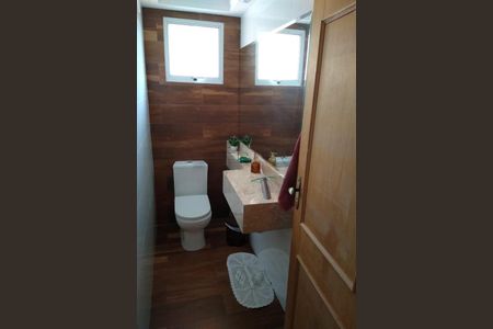 Casa à venda com 214m², 4 quartos e 3 vagas