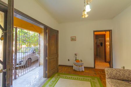 Casa à venda com 300m², 6 quartos e 1 vaga Casa à venda com 300m², 6 quartos e 1 vagaSala