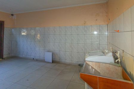 Casa à venda com 300m², 6 quartos e 1 vaga Casa à venda com 300m², 6 quartos e 1 vagaÁrea de Serviço e garagem