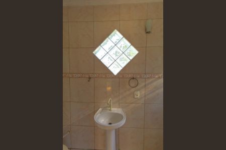 Casa à venda com 300m², 6 quartos e 1 vaga Casa à venda com 300m², 6 quartos e 1 vagaBanheiro