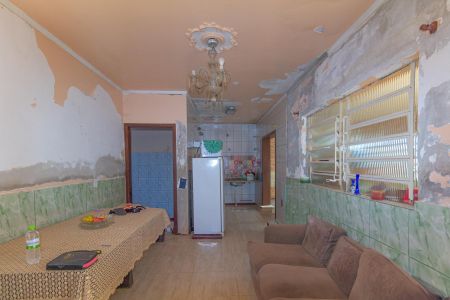 Casa à venda com 300m², 6 quartos e 1 vaga Casa à venda com 300m², 6 quartos e 1 vagaCozinha