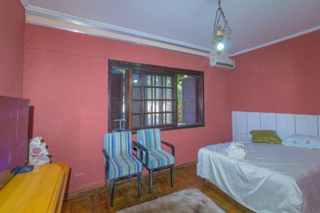 Casa à venda com 300m², 6 quartos e 1 vaga Casa à venda com 300m², 6 quartos e 1 vagaQuarto 1