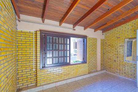 Casa à venda com 300m², 6 quartos e 1 vaga Casa à venda com 300m², 6 quartos e 1 vagaQuarto