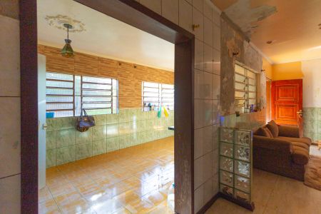 Casa à venda com 300m², 6 quartos e 1 vaga Casa à venda com 300m², 6 quartos e 1 vagaCozinha