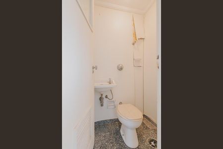 Apartamento à venda com 170m², 3 quartos e 2 vagasÁrea de Serviço - Banheiro