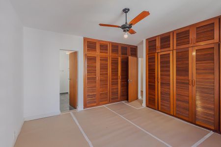 Apartamento à venda com 170m², 3 quartos e 2 vagasSuíte