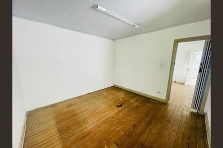 Casa à venda com 110m², 2 quartos e 10 vagas