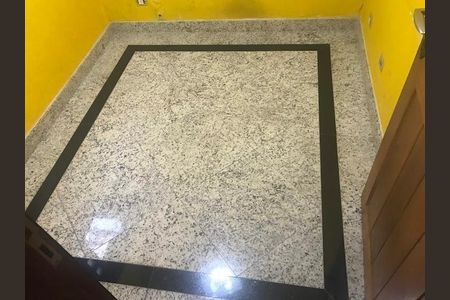 Casa à venda com 131m², 3 quartos e sem vaga