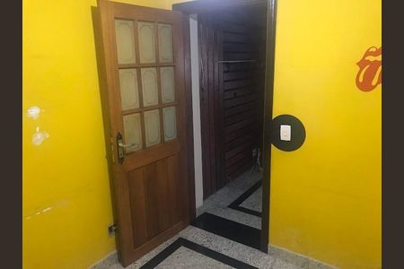 Casa à venda com 131m², 3 quartos e sem vaga