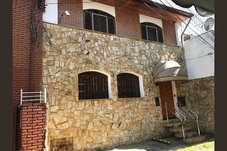 Casa à venda com 131m², 3 quartos e sem vaga