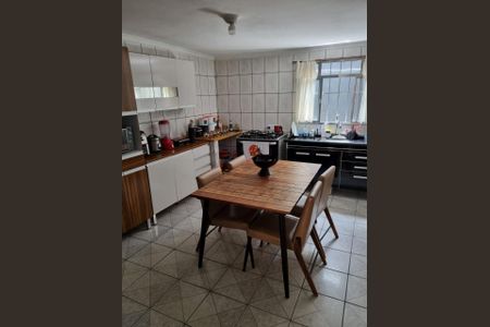 Casa à venda com 119m², 3 quartos e 1 vaga