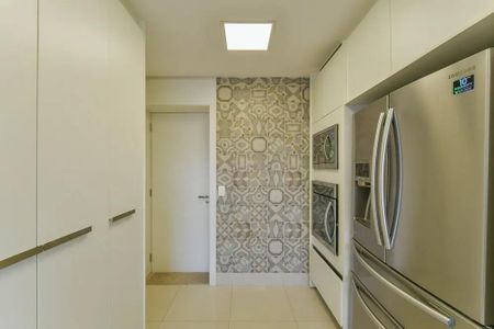 Apartamento à venda com 271m², 4 quartos e 4 vagas