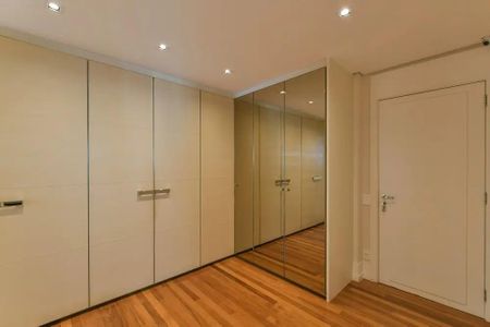 Apartamento à venda com 271m², 4 quartos e 4 vagas