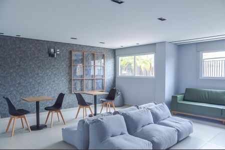 Apartamento para alugar com 48m², 2 quartos e 1 vaga Apartamento para alugar com 48m², 2 quartos e 1 vagaÁrea comum - Salão de festas