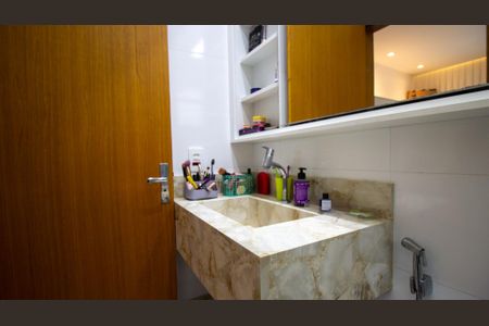 Casa de condomínio à venda com 250m², 4 quartos e 2 vagasBanheiro da Suíte 3