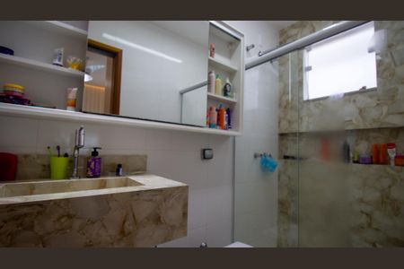 Casa de condomínio à venda com 250m², 4 quartos e 2 vagasBanheiro da Suíte 3