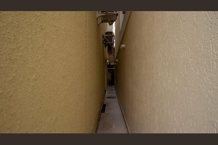 Casa de condomínio à venda com 250m², 4 quartos e 2 vagasCorredor de Serviço