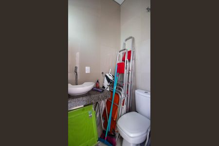 Casa de condomínio à venda com 250m², 4 quartos e 2 vagasLavabo da Área Gourmet