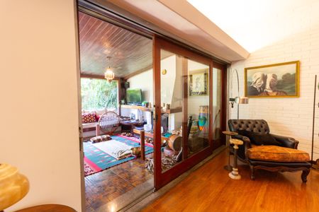 Casa à venda com 400m², 3 quartos e 4 vagasSala 2