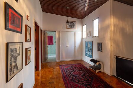 Casa à venda com 400m², 3 quartos e 4 vagasHall Andar Superior