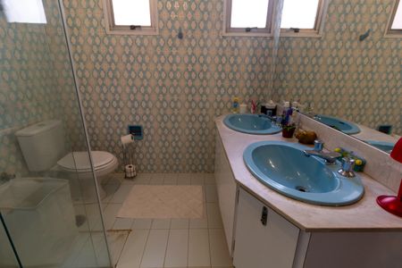 Casa à venda com 400m², 3 quartos e 4 vagasBanheiro