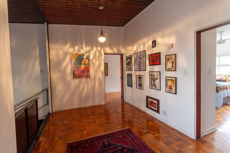 Casa à venda com 400m², 3 quartos e 4 vagasHall Andar Superior