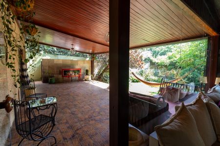 Casa à venda com 400m², 3 quartos e 4 vagasQuintal