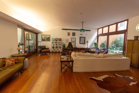 Casa à venda com 400m², 3 quartos e 4 vagasSala