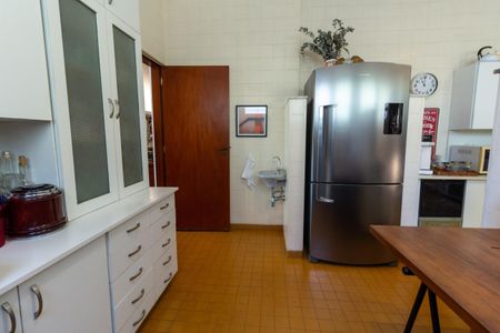 Casa à venda com 400m², 3 quartos e 4 vagasCopa e Cozinha