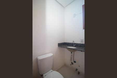 Casa à venda com 180m², 3 quartos e 2 vagasBanheiro 