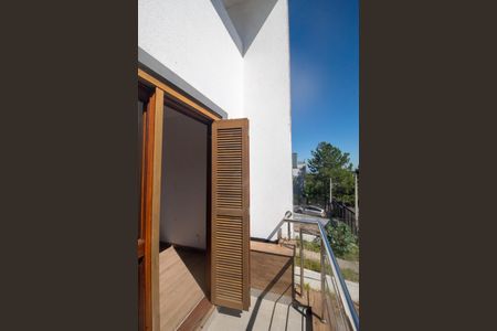 Casa à venda com 180m², 3 quartos e 2 vagasVaranda Suíte