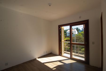 Casa à venda com 180m², 3 quartos e 2 vagasSuíte