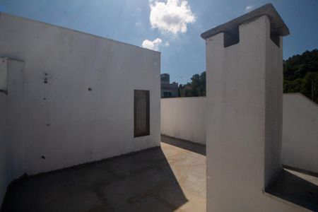 Casa à venda com 180m², 3 quartos e 2 vagasTerraço