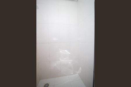 Casa à venda com 180m², 3 quartos e 2 vagasBanheiro 