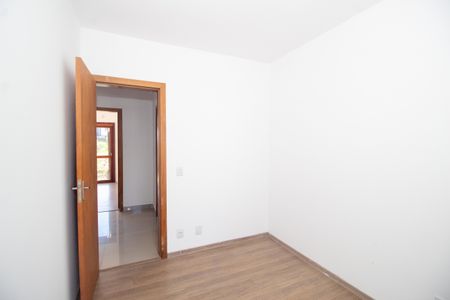 Casa à venda com 180m², 3 quartos e 2 vagasQuarto