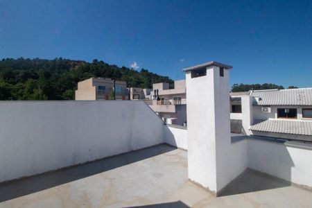 Casa à venda com 180m², 3 quartos e 2 vagasTerraço