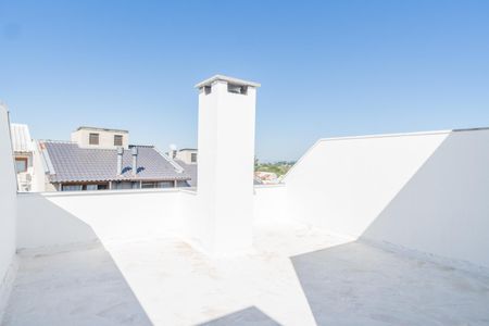 Casa à venda com 180m², 3 quartos e 2 vagas Casa à venda com 180m², 3 quartos e 2 vagasTerraço