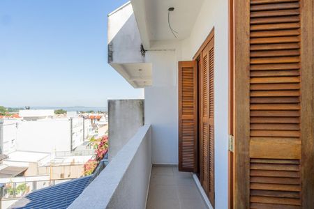 Casa à venda com 180m², 3 quartos e 2 vagas Casa à venda com 180m², 3 quartos e 2 vagasVaranda do Quarto 2