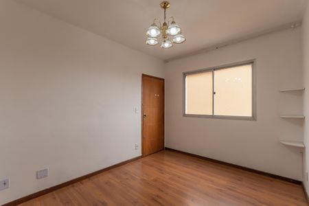 Apartamento à venda com 56m², 2 quartos e 1 vaga Apartamento à venda com 56m², 2 quartos e 1 vagaSala