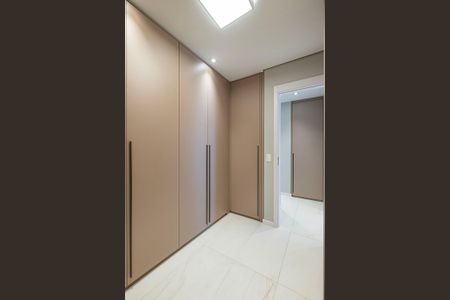 Apartamento à venda com 124m², 3 quartos e 2 vagasQuarto 