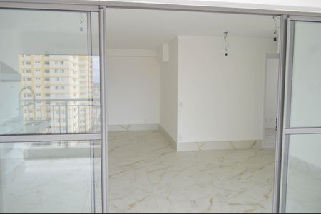 Apartamento à venda com 122m², 3 quartos e 2 vagasSala