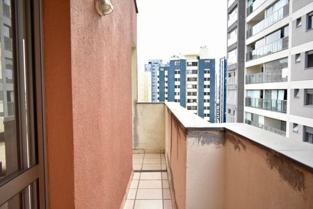Apartamento à venda com 110m², 1 quarto e 1 vagaSacada lateral