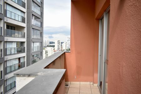 Apartamento à venda com 110m², 1 quarto e 1 vagaSacada lateral