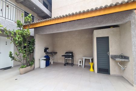 Apartamento à venda com 38m², 2 quartos e sem vagaÁrea comum - Churrasqueira