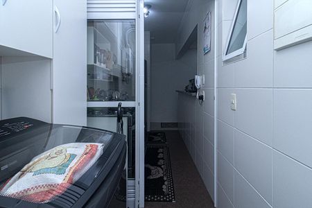 Apartamento à venda com 74m², 2 quartos e 1 vaga Apartamento à venda com 74m², 2 quartos e 1 vagaÁrea de Serviço